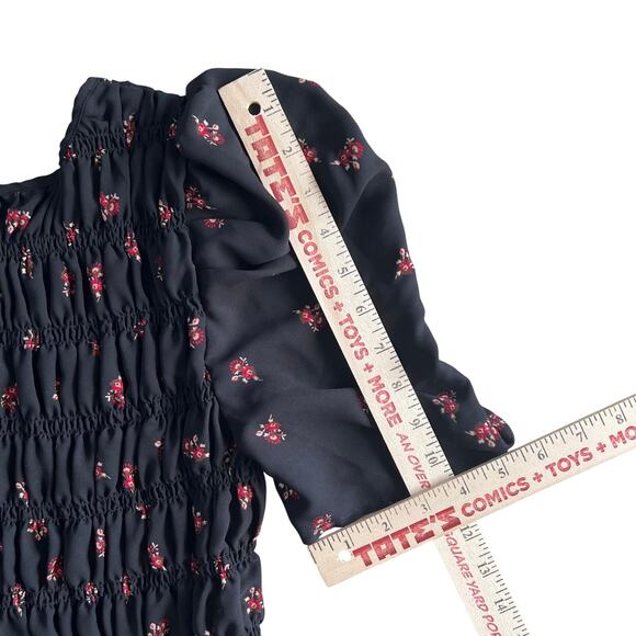 Lily White Black Floral Smocked Peplum Blouse Women’s Size L Puff Sleeve - Picture 3 of 7